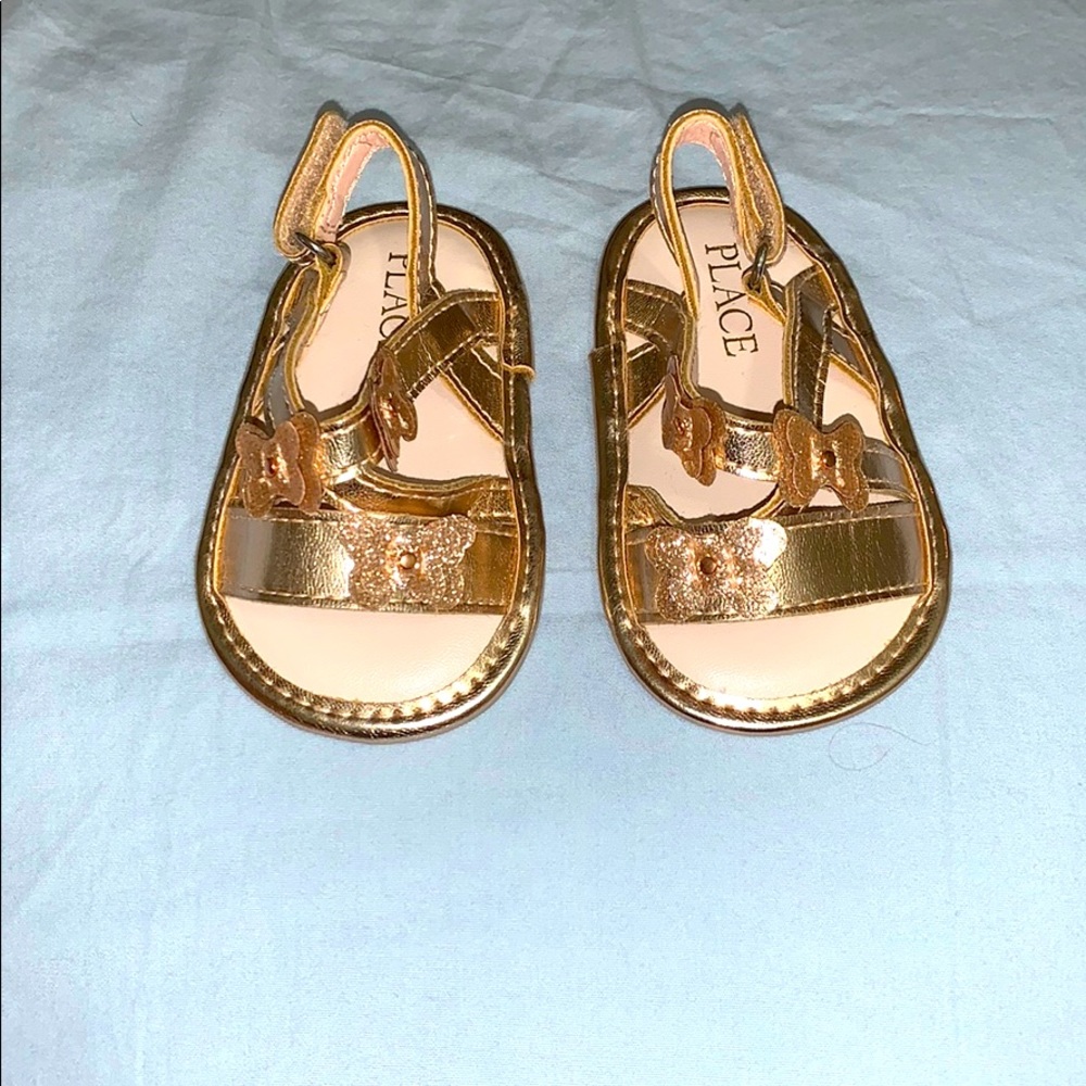 3-4 months old baby shoes that haven’t been used